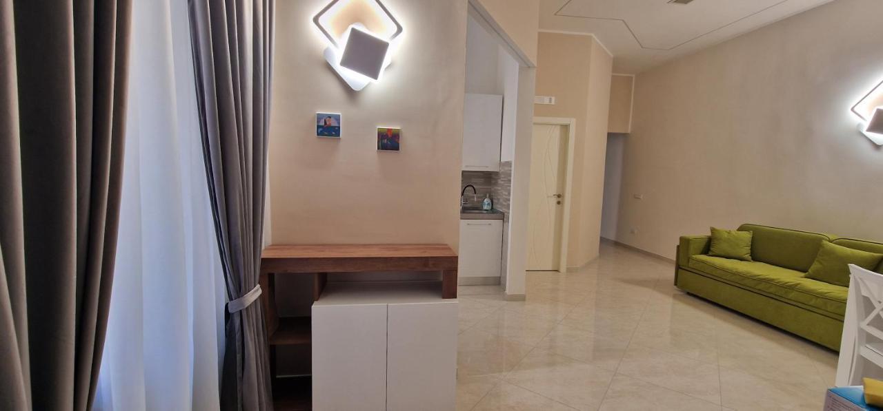 Appartamento B&B La Dimora Di Parthenope Naples Luaran gambar