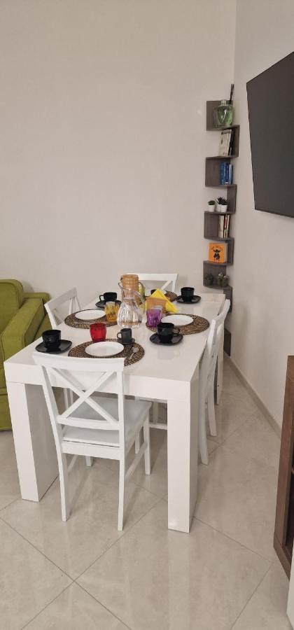 Appartamento B&B La Dimora Di Parthenope Naples Luaran gambar