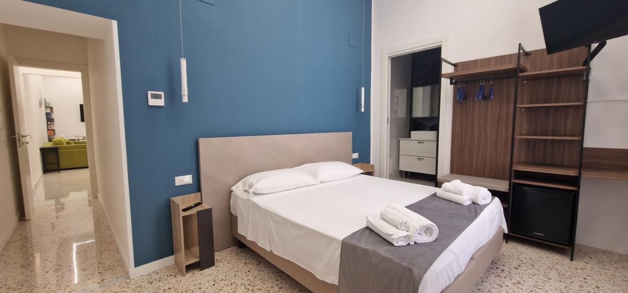 Appartamento B&B La Dimora Di Parthenope Naples Luaran gambar