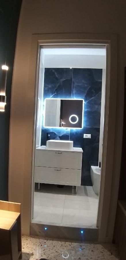 Appartamento B&B La Dimora Di Parthenope Naples Luaran gambar