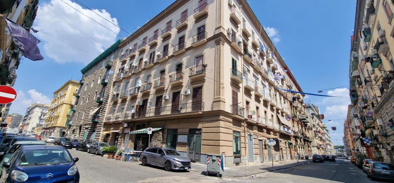 Appartamento B&B La Dimora Di Parthenope Naples Luaran gambar