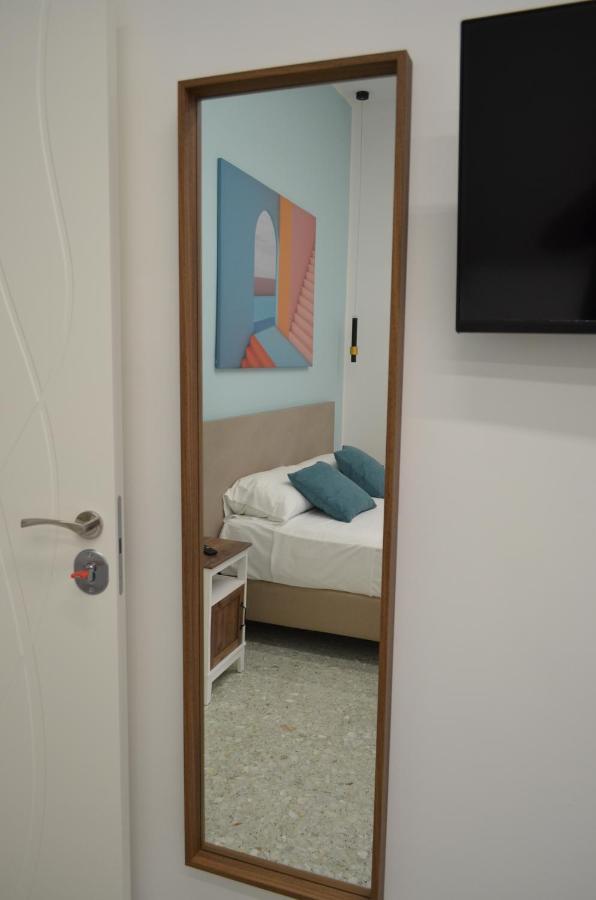 Appartamento B&B La Dimora Di Parthenope Naples Luaran gambar