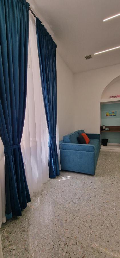 Appartamento B&B La Dimora Di Parthenope Naples Luaran gambar
