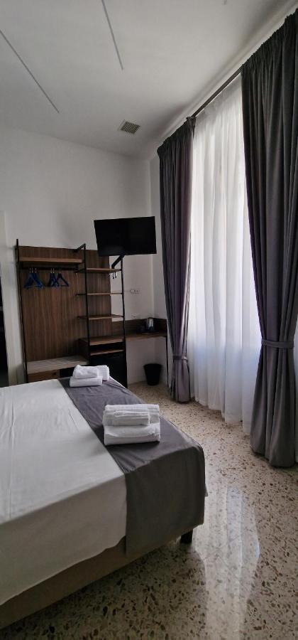 Appartamento B&B La Dimora Di Parthenope Naples Luaran gambar