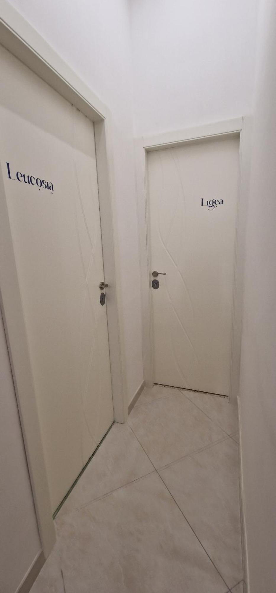 Appartamento B&B La Dimora Di Parthenope Naples Luaran gambar