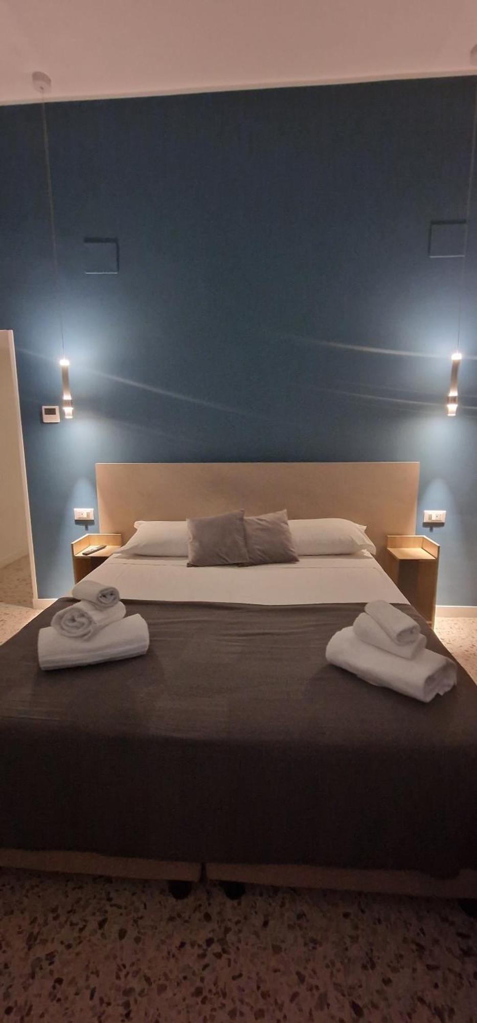 Appartamento B&B La Dimora Di Parthenope Naples Luaran gambar
